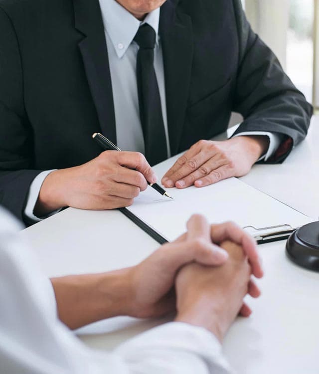 Póngase en manos de nuestros abogados de familia en Monforte de Lemos