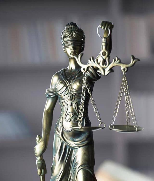 Abogados profesionales en Monforte, Ourense y Madrid